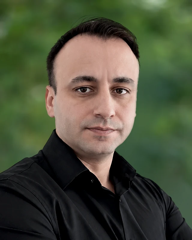 Toni Serafimovski, Geschäftsleiter und Mitinhaber der Elektro LL GmbH